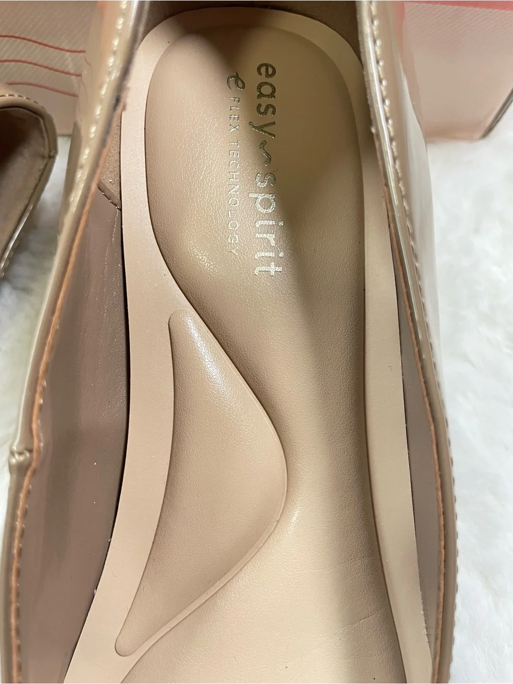 NWB Easy Spirit Nude Patent Pointed-Toe Block Heel Pumps, Size 6.5M